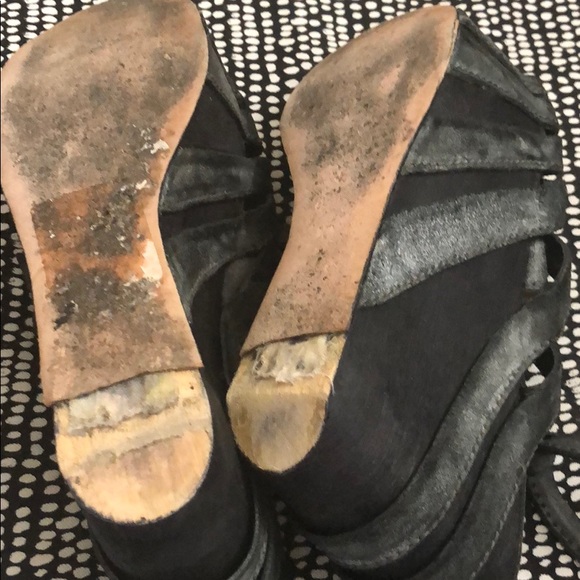 Leather & Wood Platform Sandals Black - Picture 7 of 7